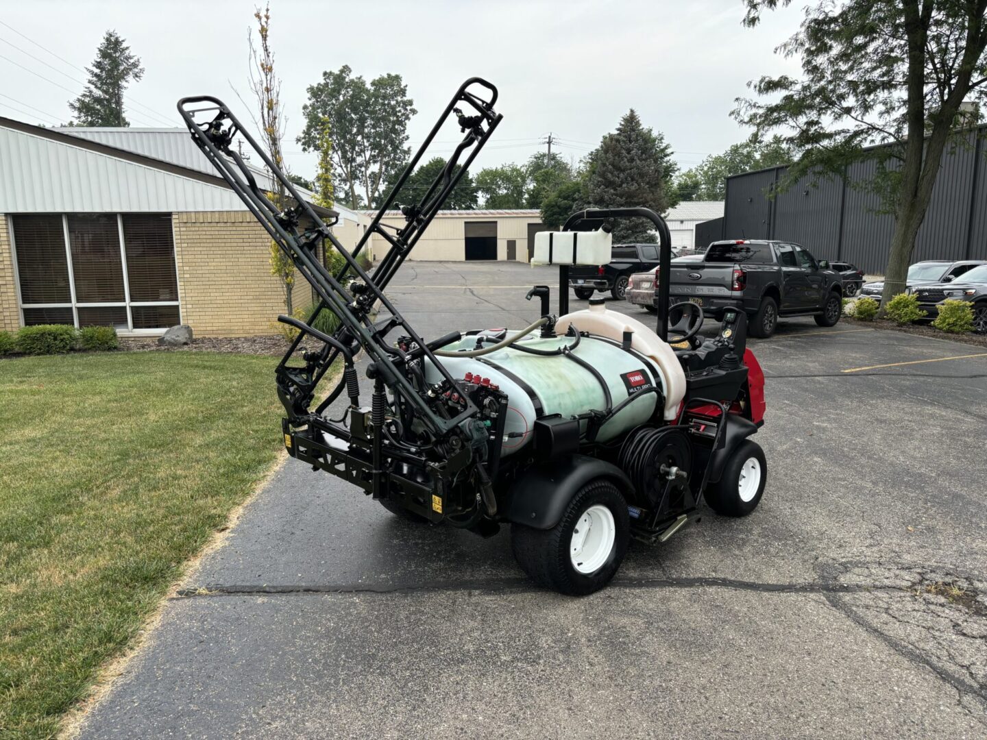 2019 Toro Multi Pro® 1750 175 Gallon Capacity Michigan Turf Equipment