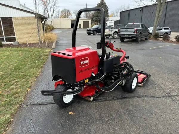 2019 Toro Groundsmaster® 3500D Sidewinder Rotary Mower - Image 4