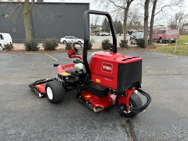 2019 Toro Groundsmaster® 3500D Sidewinder Rotary Mower - Image 5