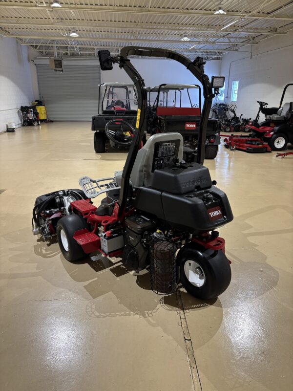 2020 Toro Greensmaster® TriFlex™ 3300 Greens Mower - Image 5