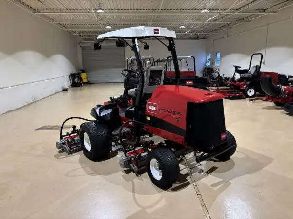 2020 Toro Reelmaster® 5010-H Hybrid Fairway Mower - Image 5