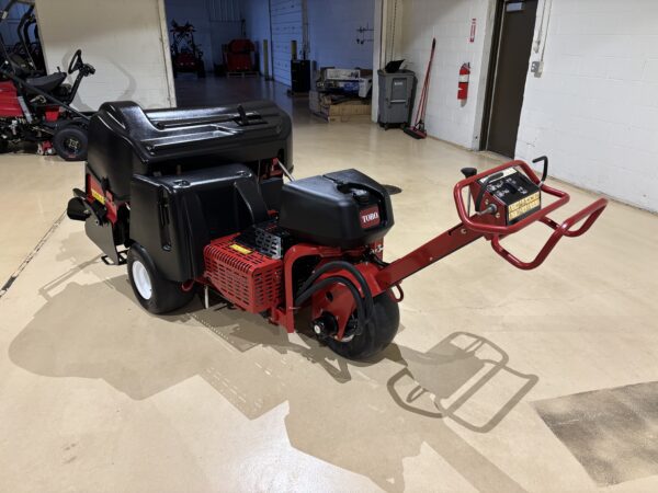 2019 Toro ProCore® 648 GREENS AERATOR - Image 3