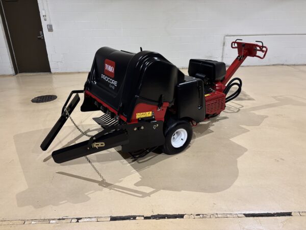 2019 Toro ProCore® 648 GREENS AERATOR - Image 4