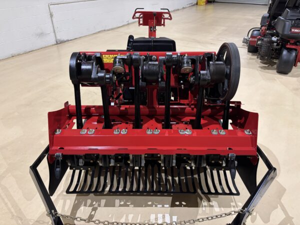 2019 Toro ProCore® 648 GREENS AERATOR - Image 8