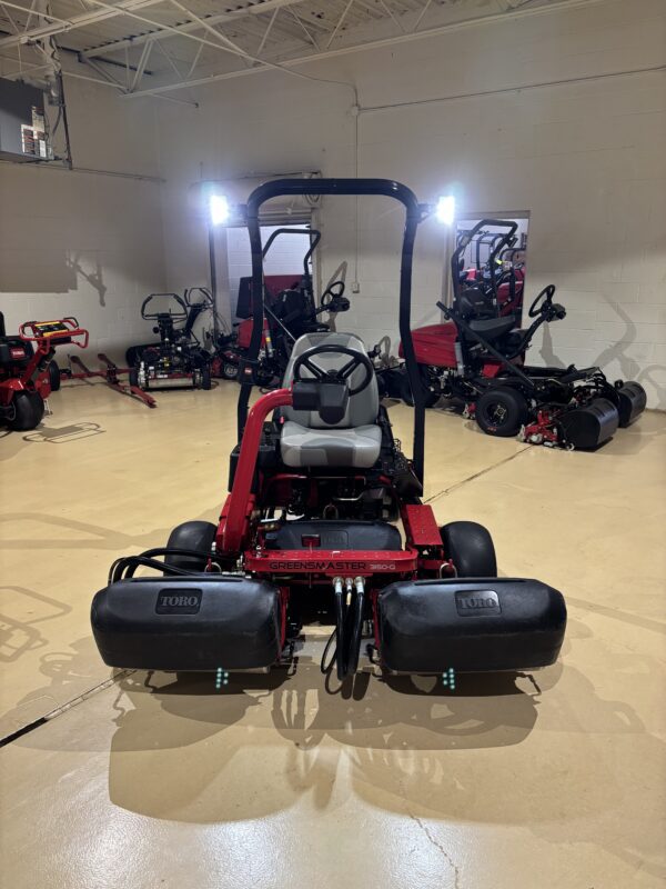 2019 Toro Greensmaster® 3150-Q Triplex Greens Mower – 3WD - Image 9