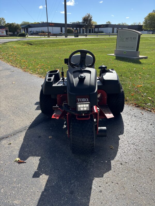 2019 Toro 3040 SandPro® Bunker/Infield Rake - Image 9