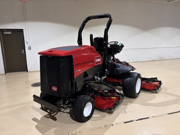 2019 Toro Groundsmaster® 4500-D Rotary Contour Mower AWD - Image 4