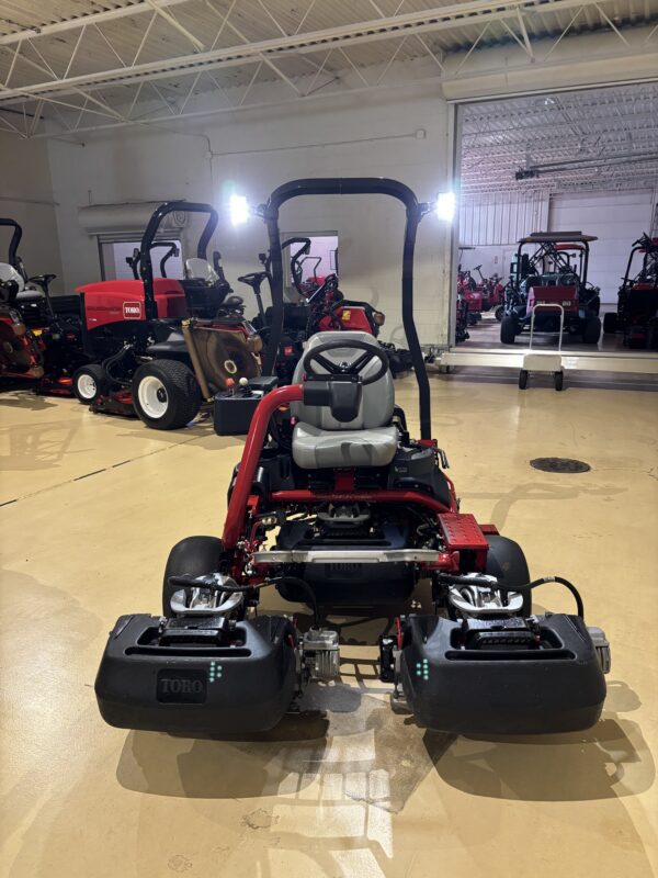 2019 Toro Greensmaster®3320 TriFlex™ Hybrid - Image 9