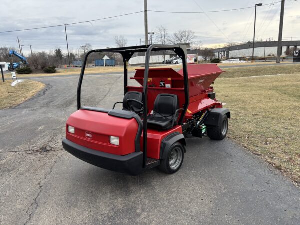 2018 Toro Workman® HDX-D w/2019 Toro ProPass™ 200 Topdresser