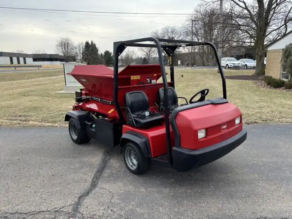 2018 Toro Workman® HDX-D w/2019 Toro ProPass™ 200 Topdresser - Image 3