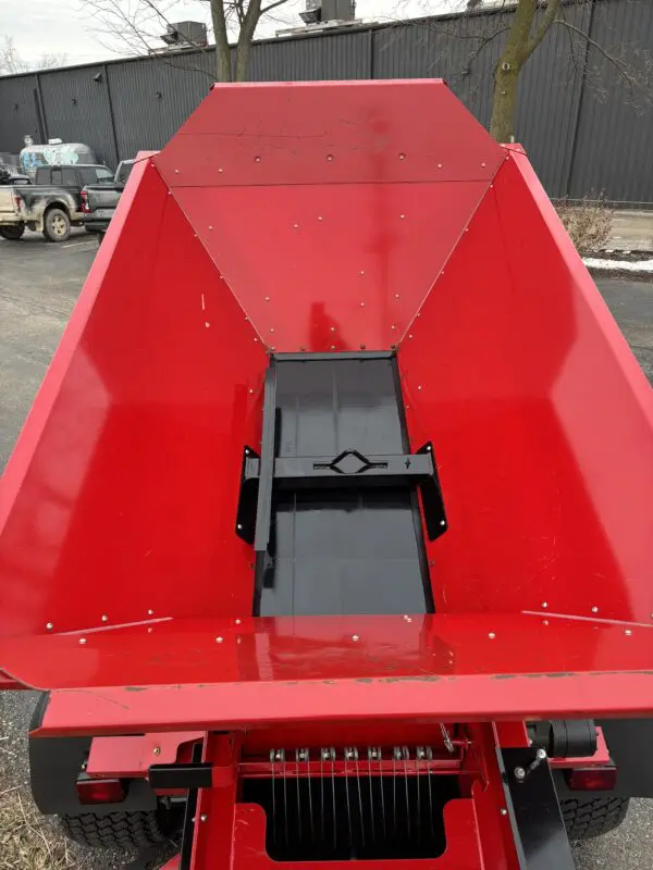 2018 Toro Workman® HDX-D w/2019 Toro ProPass™ 200 Topdresser - Image 8