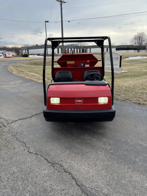 2018 Toro Workman® HDX-D w/2019 Toro ProPass™ 200 Topdresser - Image 12