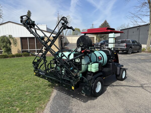 2017 Toro Multi Pro® 5800G – 300 Gallon sprayer - Image 4