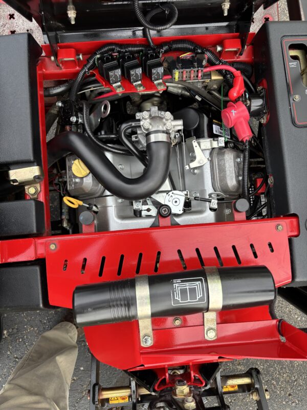 2020 Toro 3040 SandPro® Bunker/Infield Rake - Image 7