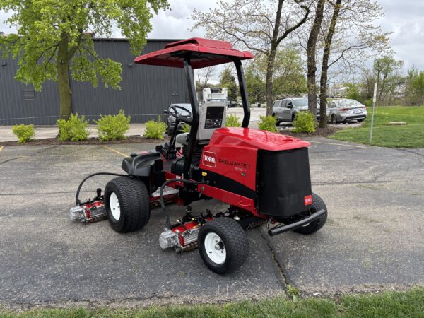 2020 Toro Reelmaster® 5010-H Hybrid Fairway Mower - Image 5