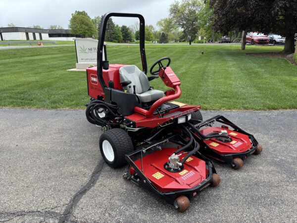 2019 Toro Groundsmaster® 3500D Sidewinder Rotary Mower - Image 3