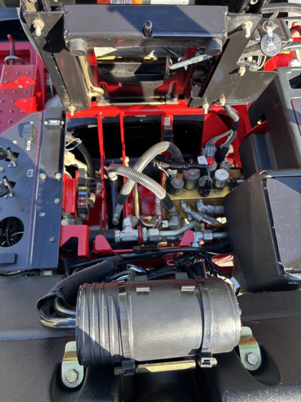 2020 Toro Greensmaster® 3150-Q Triplex Greens Mower - Image 6