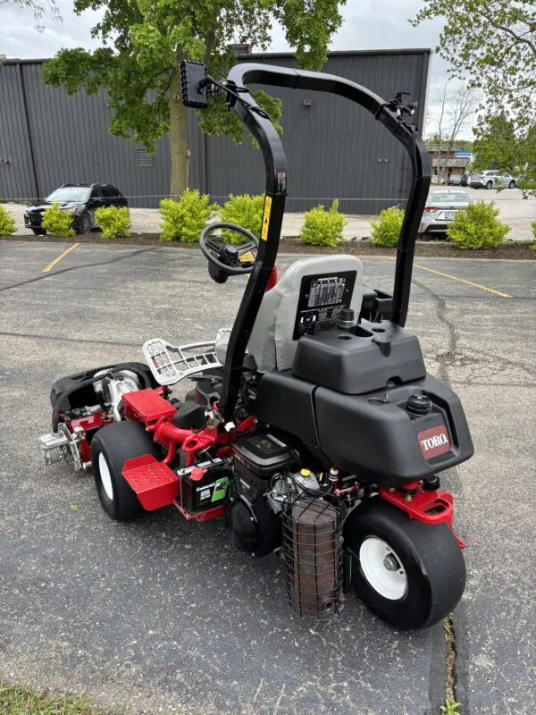 2020 Toro Greensmaster®3320 TriFlex™ Hybrid - Image 5
