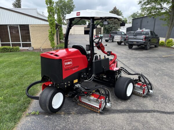 2020 Toro Reelmaster® 3575 Fairway Mower - Image 3