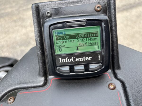 2020 Toro Greensmaster® eTriFlex® 3360 - Image 7