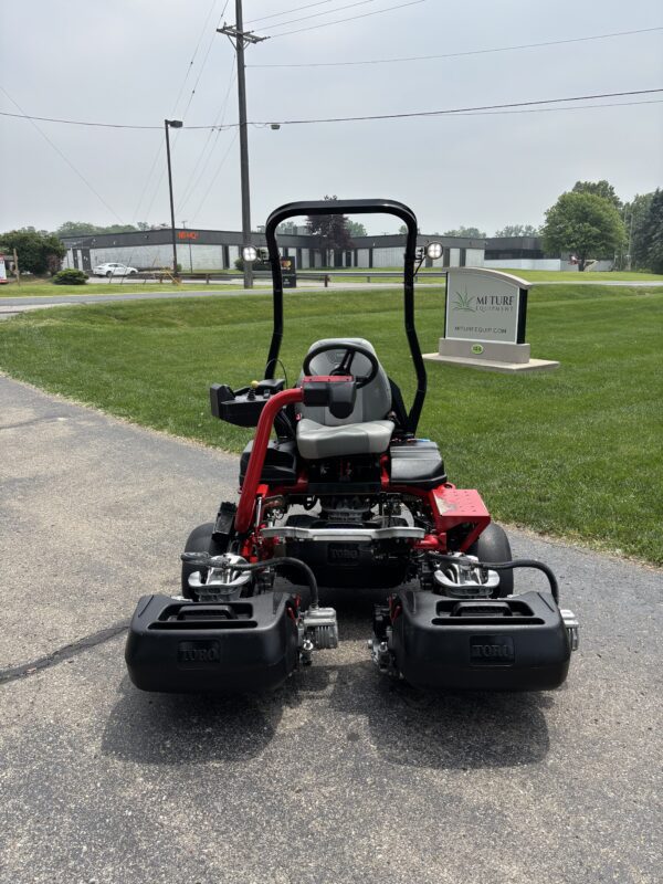 2020 Toro Greensmaster® eTriFlex® 3360 - Image 9