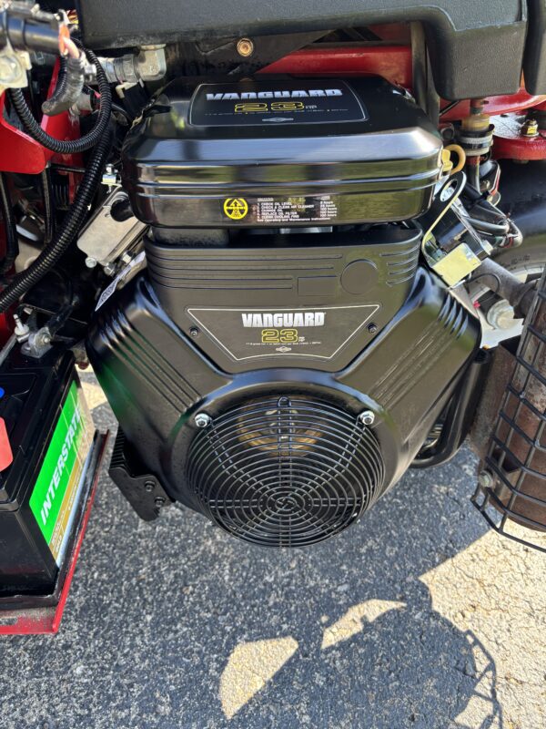 2019 Toro Greensmaster®3320 TriFlex™ Hybrid - Image 6