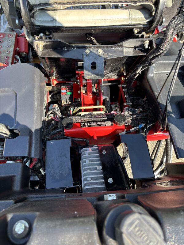 2019 Toro Greensmaster®3320 TriFlex™ Hybrid - Image 7