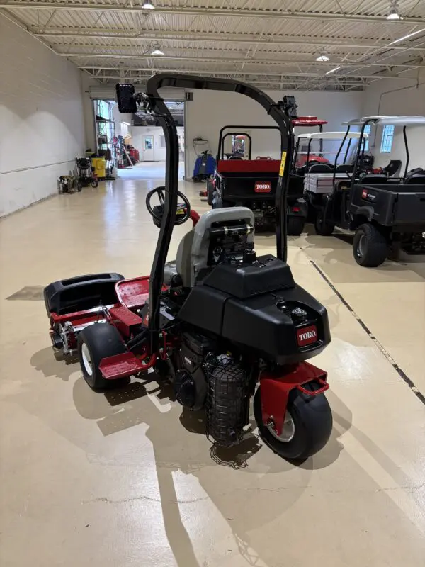2019 Toro Greensmaster® 3150-Q Triplex Greens Mower - Image 5