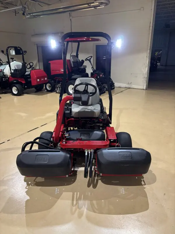 2019 Toro Greensmaster® 3150-Q Triplex Greens Mower - Image 9