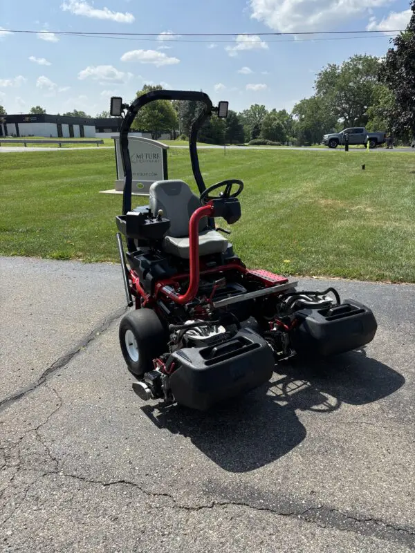 2020 Toro Greensmaster®3320 TriFlex™ Hybrid - Image 3