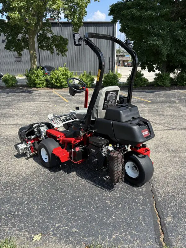 2020 Toro Greensmaster®3320 TriFlex™ Hybrid - Image 5