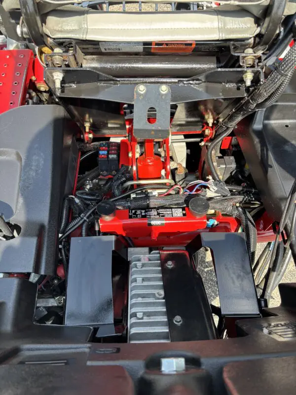 2020 Toro Greensmaster®3320 TriFlex™ Hybrid - Image 6