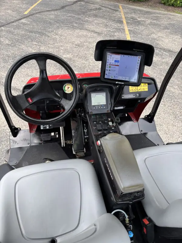 2019 Toro Multi Pro® 5800G w/GeoLink® Spray - Image 7