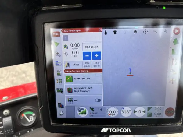 2019 Toro Multi Pro® 5800G w/GeoLink® Spray - Image 9