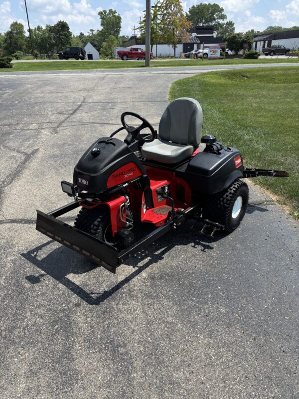 2020 Toro 3040 SandPro® Bunker/Infield Rake