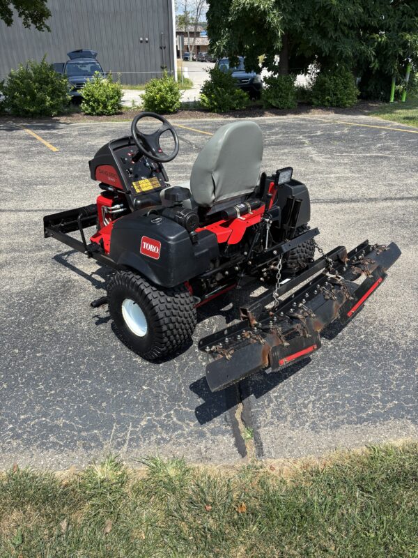 2020 Toro 3040 SandPro® Bunker/Infield Rake - Image 5