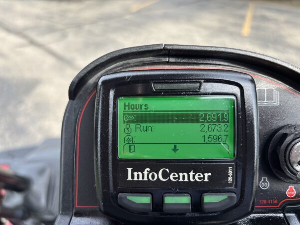 2019 Toro Reelmaster® 5010-H Hybrid Fairway Mower - Image 8