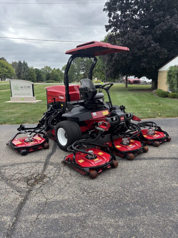 2020 Toro Groundsmaster® 4700-D Rotary Contour Mower AWD - Image 3