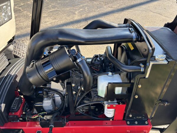 2020 Toro Reelmaster® 5010-H Hybrid Fairway Mower - Image 6