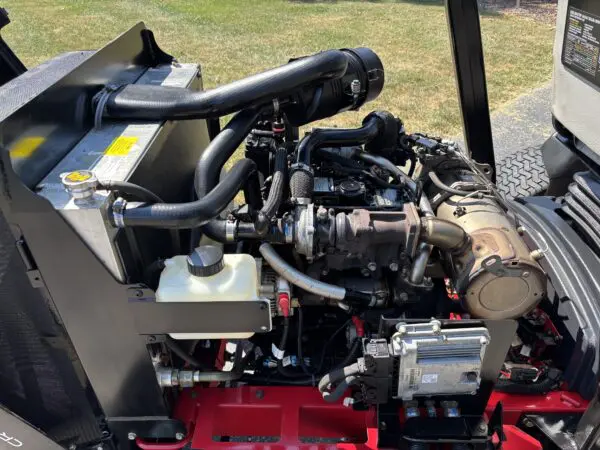 2019 Toro Groundsmaster® 4300D Rotary Contour Mower - Image 7