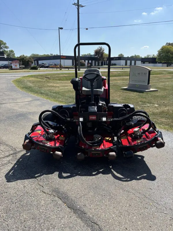 2019 Toro Groundsmaster® 4300D Rotary Contour Mower - Image 10
