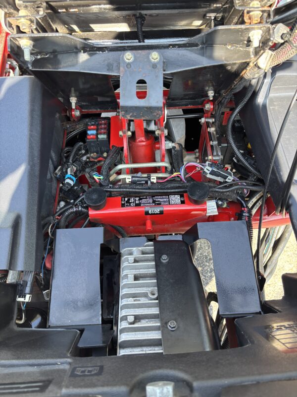 2019 Toro Greensmaster®3320 TriFlex™ Hybrid - Image 6