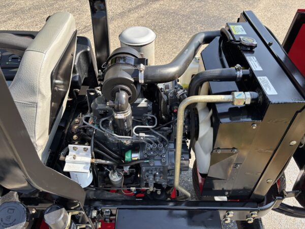 2020 Toro Groundsmaster® 3500D Sidewinder Rotary Mower - Image 6