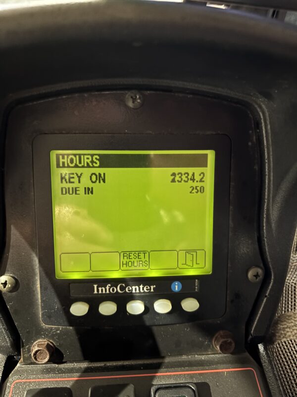 2021 Toro Multi Pro® 5800G w/GeoLink® Spray - Image 7