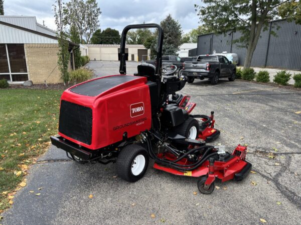 2019 Toro Groundsmaster® 4000-D Rotary Mower - Image 4
