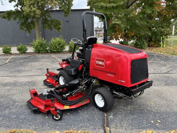 2019 Toro Groundsmaster® 4000-D Rotary Mower - Image 5