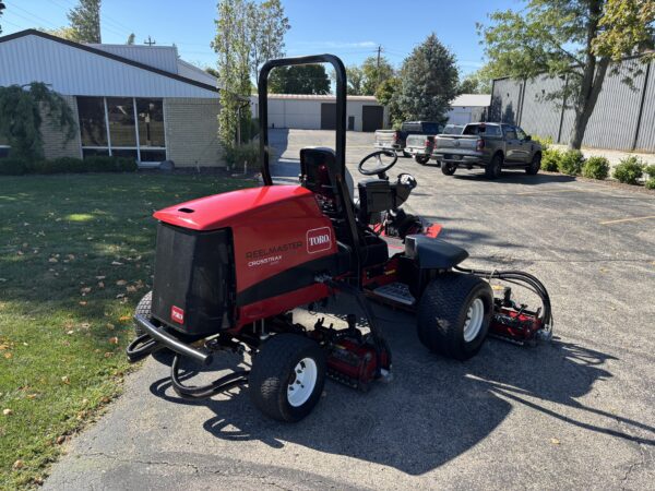 2007 Toro 5410 Reelmaster w/CrossTrax® AWD Fairway Mower - Image 4