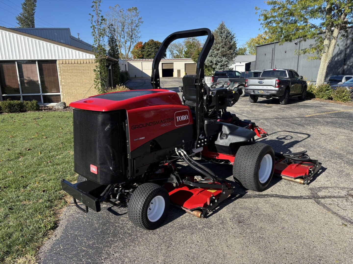 2019 Toro Groundsmaster® 4500-D Rotary Contour Mower AWD - Image 4