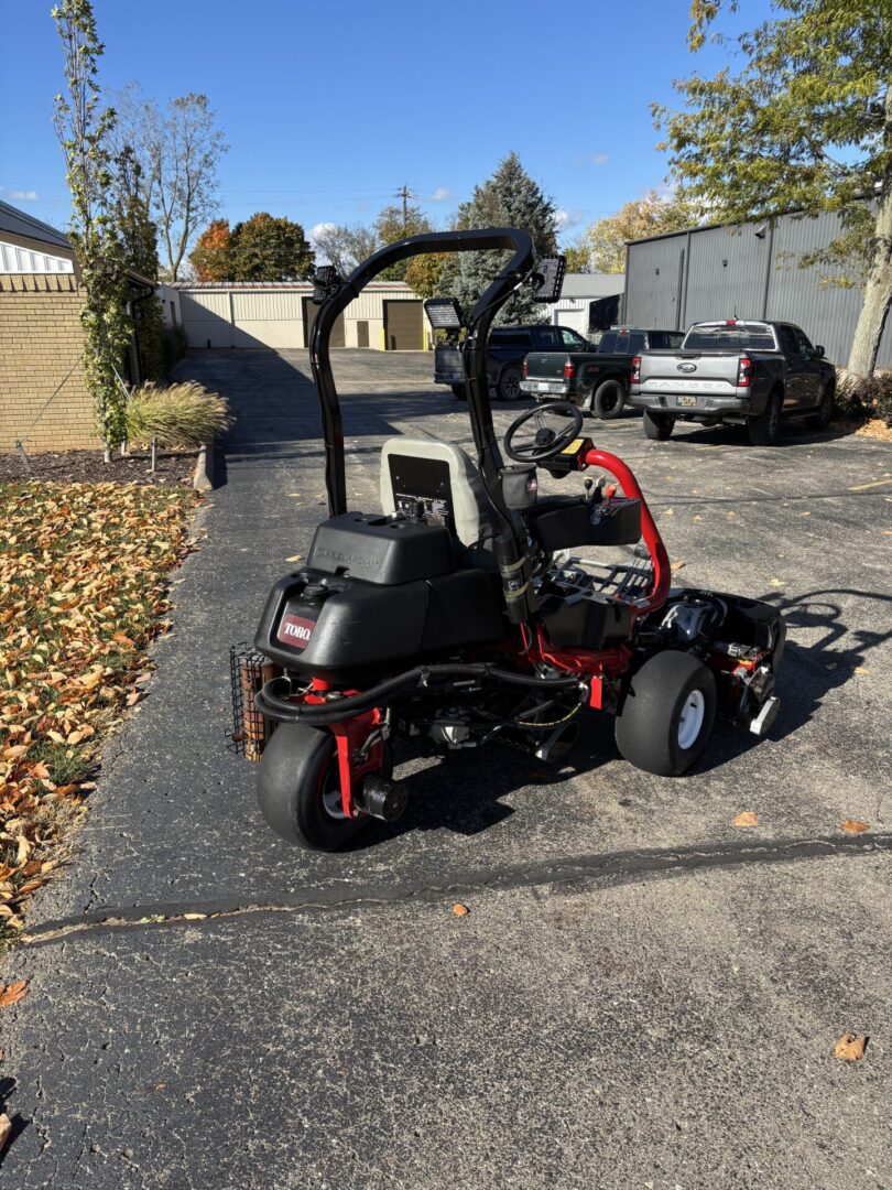 2019 Toro Greensmaster®3320 TriFlex™ Hybrid – 3WD - Image 4