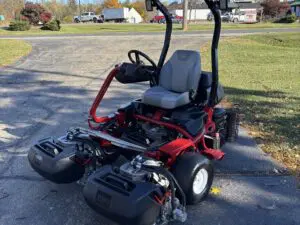 2021 Toro Greensmaster® TriFlex™ 3300 Greens Mower